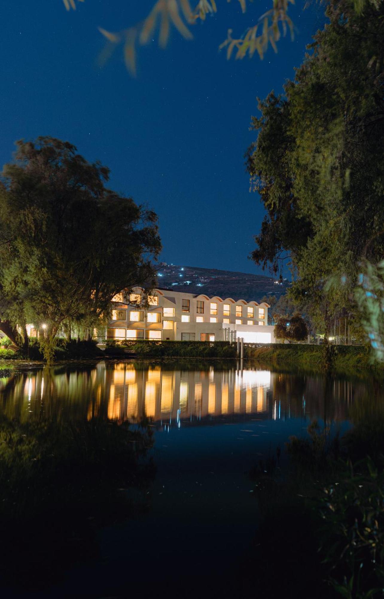 Bth Hotel Arequipa Lake Exterior photo